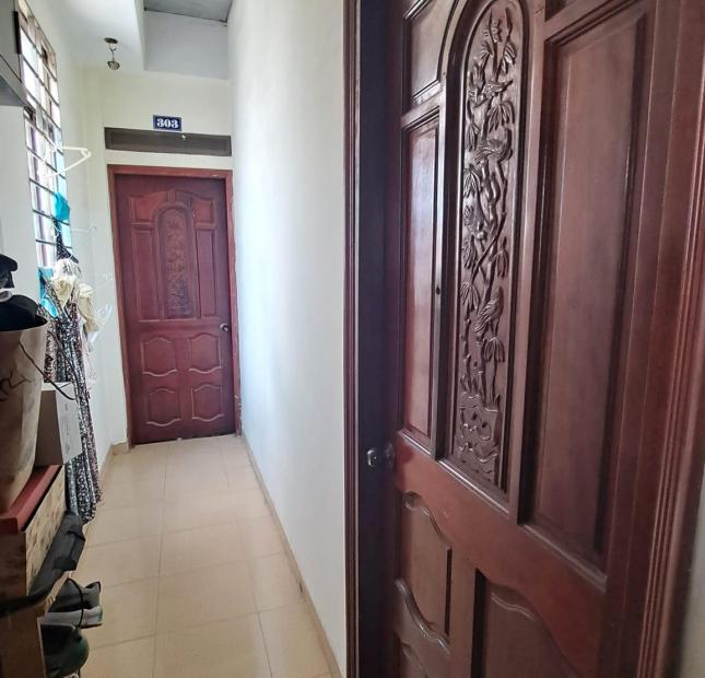Bán mặt tiền đường số, Phường Tân Phú, Quận 7, Ngang 4.5m, 4 lầu, 70m2, Nội thất cao cấp