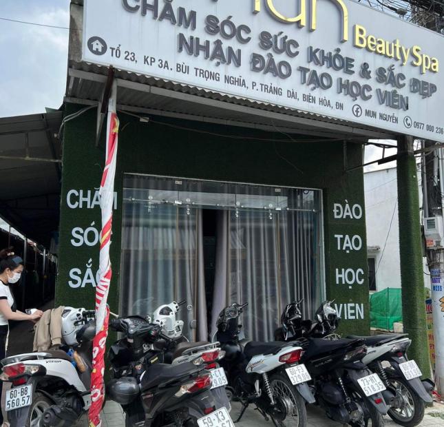 Do có việc đột xuất không trông coi đc tiệm. E cần sang gấp tiệm spa gần uỷ ban phường trảng dài