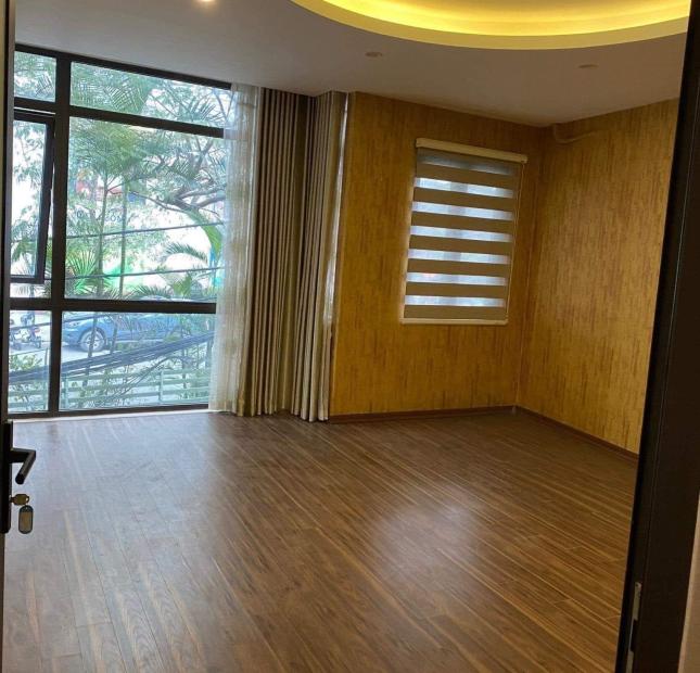 Nguyễn trãi 55m 5 tầng mt5.5m ô tô vào nhà, KD đỉnh hàng xóm royal city 10 tỷ
