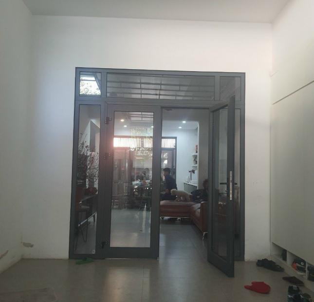 Nhà 2 tầng 160m2 mặt đường Kinh doanh Chu Văn An - P. Lê Lợi
