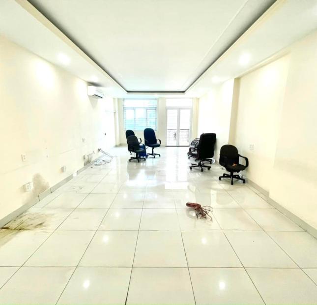 Bán Tòa Nhà 35m*12m  , 3 mặt tiền : 978m2 giá còn 70 tỷ