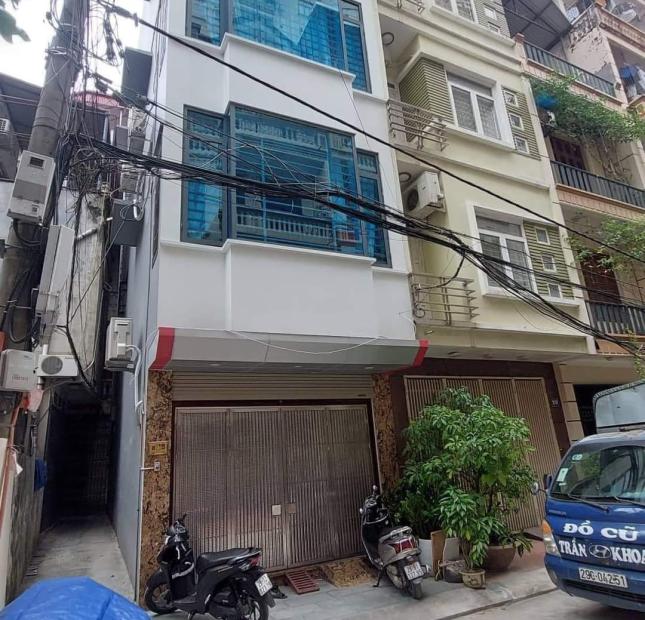 Rẻ thực sự ! cầu giấy phân lô ô tô tránh lô góc 57mx 5t nhỉnh 14 tỷ