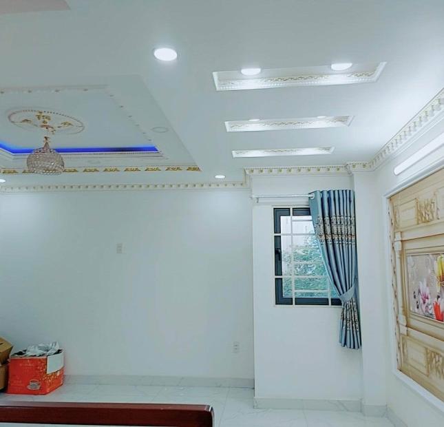 BÁN NHÀ NGỘP TÂN SƠN NHÌ HẺM XE HƠI THÔNG 4m x 13m, nhà đẹp 3 tầng BTCT, 3PN CHỈ NHỈNH 4 TỶ