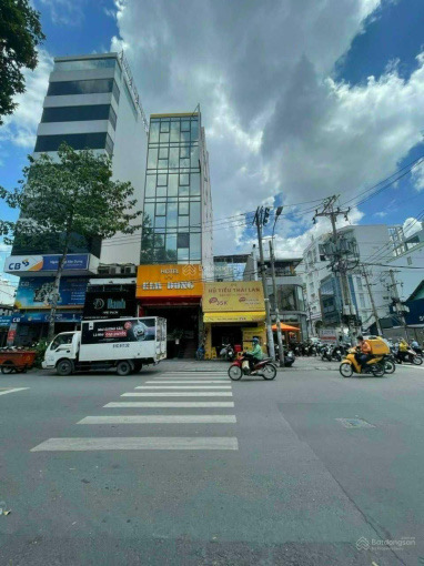 Ngang giá hẻm xe hơi! Chỉ 230 triệu/m2! Bán nhà MT ngay Trần Quang Khải,Quận 1, DT 10x25m