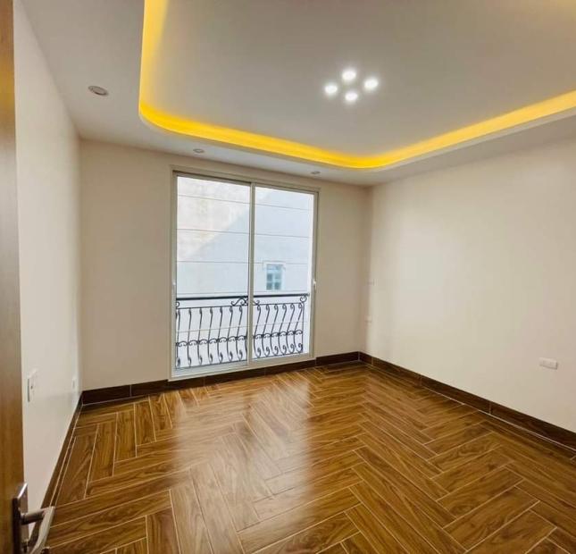 Bán nhà Nguyễn Khang, Cầu Giấy; Lô góc; 2 thoáng; Gần phố; Nhà đẹp ở ngay; 43m2 