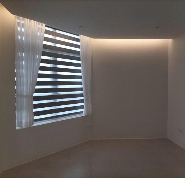Bán CHCC 106m2 3 ngủ 2 vs Lô Góc View Hồ Tây Phố Võ Chí Công sát Quận ủy Tây Hồ, giá hơn 50tr/m