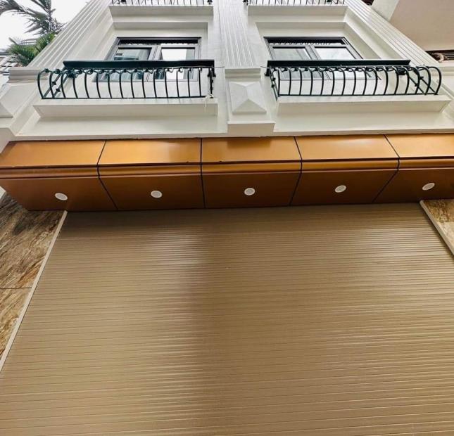 siêu đẹp ! nhà ngõ cầu giấy ô tô vào nhà kinh doanh 82m 7t 23 tỷ