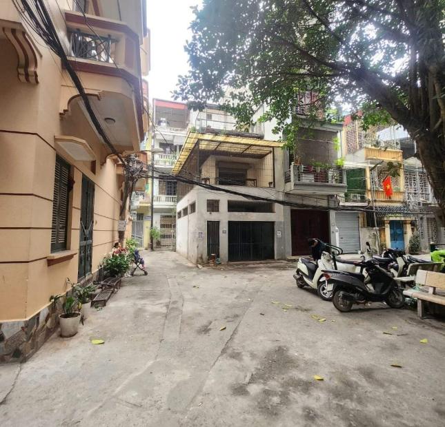 Siêu siêu rẻ ! nhà ngõ 68 cầu giấy ô tô vào nhà 87m 2t giá hơn 10 tỷ.