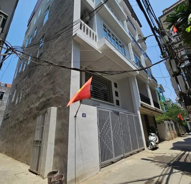 Cho thuê căn hộ chung cư tại Phường Thanh Xuân Bắc, Thanh Xuân,  Hà Nội diện tích 90m2  giá 10 Triệu/tháng