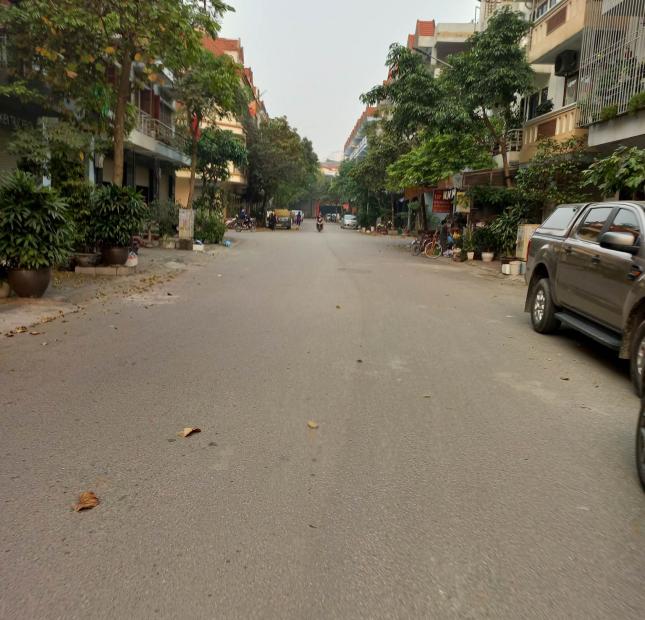 Bán Nhà KĐT Nam La Khê, Hà Đông, Phân Lô, Ô Tô Tránh, Thuận Tiện Kinh Doanh