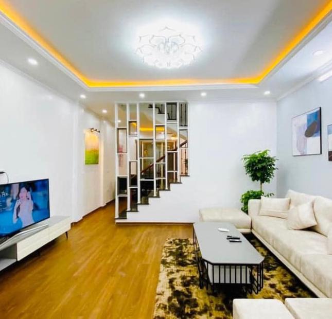 Bán căn hộ chung cư tại Phường Đội Cấn, Ba Đình,  Hà Nội diện tích 100m2  giá 5 Tỷ