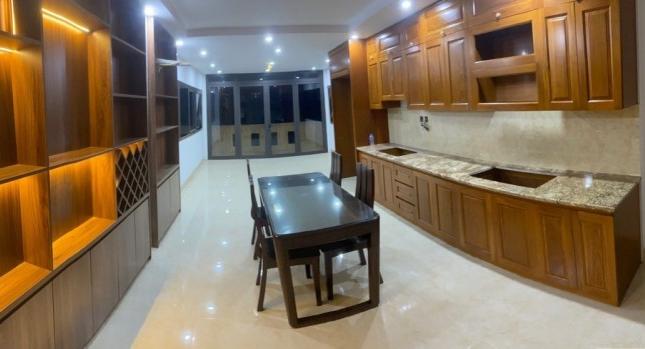 NHÀ ĐẸP MỚI XÂY, 7 TẦNG - THANG MÁY -  PHỐ NGÔ GIA TỰ - NGÕ THÔNG - Ô TÔ TRÁNH - KINH DOANH - VĂN