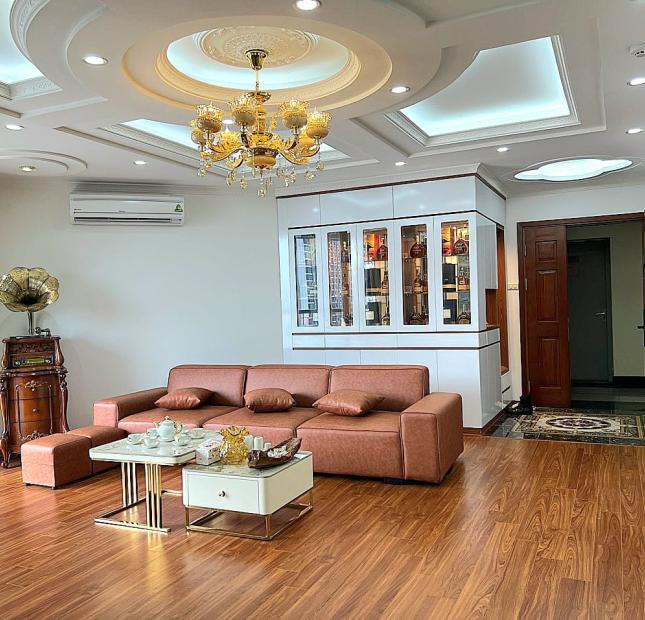 Bán nhà Vương Thừa Vũ 35 x 5 tầng giá 3,5 tỷ sổ riêng 