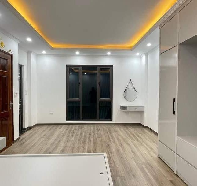 Nhà đẹp Phan Đình Giót, Hà Đông ô tô vào nhà mặt ngõ thông 40mx5T hơn 4 tỷ