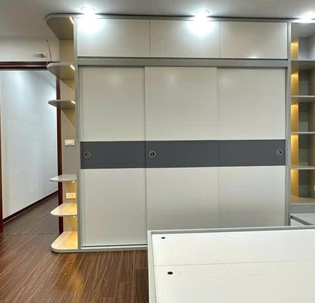 Bán nhà La Khê, Hà Đông 40mx5 tầng mặt ngõ thông ô tô vào nhà hơn 4 tỷ