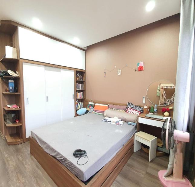 Bán nhà La Khê, Hà Đông 40mx5 tầng mặt ngõ thông ô tô vào nhà hơn 4 tỷ