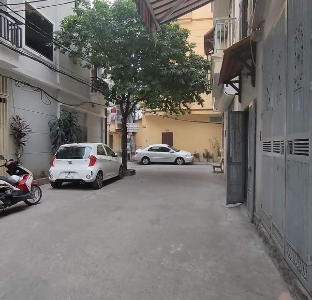 rẻ vô địch ! nhà ngõ mai dịch phân lô ô tô đỗ 35,2m 7t nhỉnh 6 tỷ.
