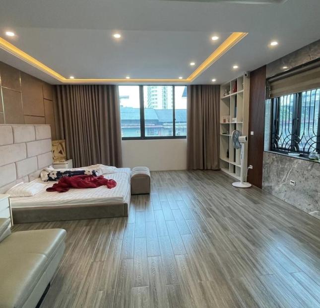Bán nhà Chùa Láng 47 x 6 tầng MT5.6m giá 5.5 tỷ có TL