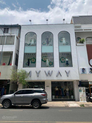 Kẹt bank bán gấp nhà MT Võ Văn Tần, P5, Q3 - DT 10x20m - 4 tầng - HĐT 250 triệu
