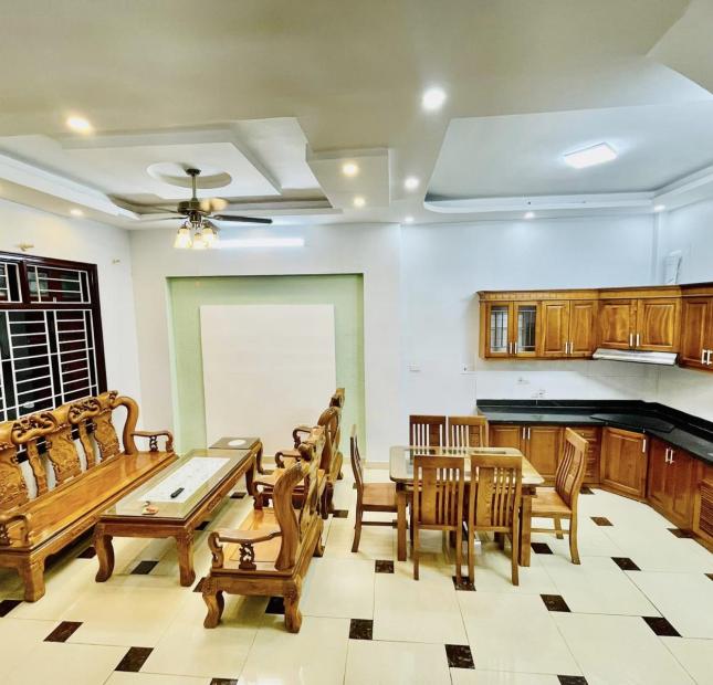 Bán nhà phố Trương Công Giai, Cầu Giấy; 50m ra phố; 5 ngủ; Tặng nội thất; Nhà đẹp ở ngay! 44m2 