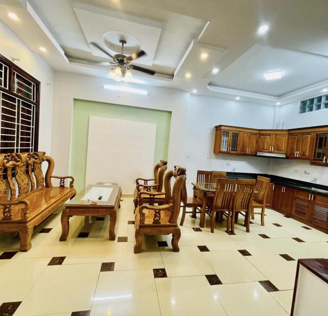 💥Ở sướng, Nhà đẹp Trần Thái Tông 50m2 5T đầy đủ nội thất, 3 gác đỗ cổng, chỉ 5.75 tỷ💥