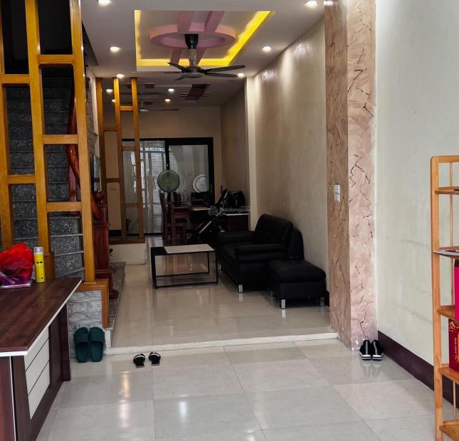 Gia đình cần bán nhà riêng tại Đường Vân Cơ, Phường Minh Phương