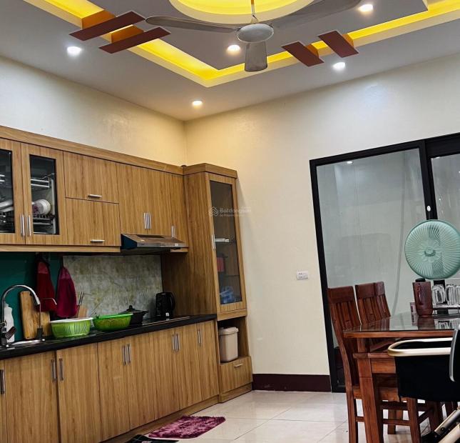 Gia đình cần bán nhà riêng tại Đường Vân Cơ, Phường Minh Phương