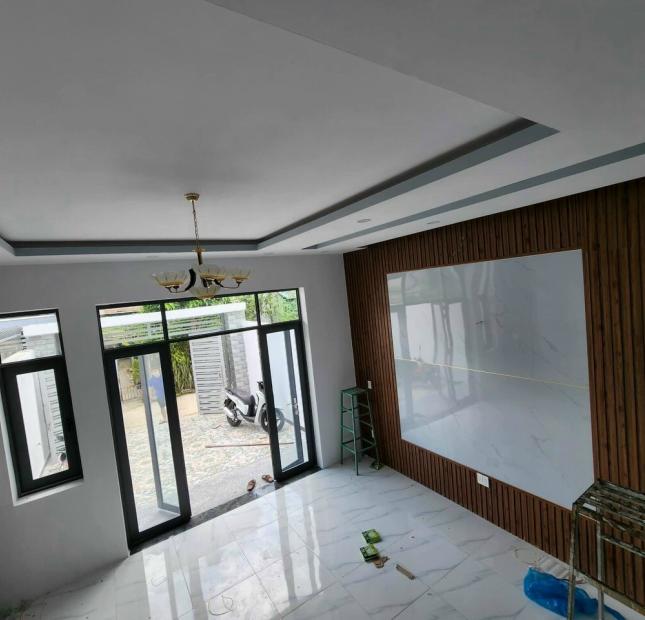 Bán nhà riêng 1 trệt 1 lầu  tại  Phường Hưng Định, Thuận An, Bình Dương diện tích 100m2 giá 3.3 Tỷ