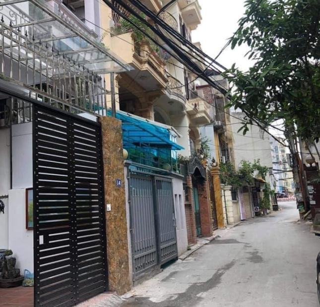 Bán nhà Lạc Long Quân: Ngõ oto, thông Võ Chí Công. Nội thất cơ bản. 45m2x5T Giá: 5.1 tỷ