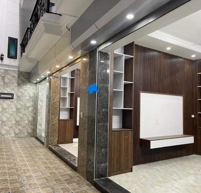 HIẾM CÓ 1 0 2- BÁN NHÀ BỒ ĐỀ 5 TẦNG 35M-  MỚI TINH-  Ô TÔ ĐỖ CỔNG- CÁCH CẦU CHƯƠNG DƯƠNG 100M-