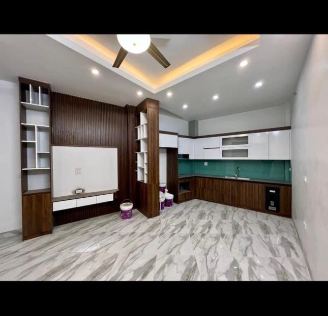 HIẾM CÓ 1 0 2- BÁN NHÀ BỒ ĐỀ 5 TẦNG 35M-  MỚI TINH-  Ô TÔ ĐỖ CỔNG- CÁCH CẦU CHƯƠNG DƯƠNG 100M-