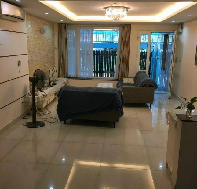 BÁN GẤP MT Linh TRung ,Tp.Thủ Đức, DT:240m2,Nhỉnh 25 Tỷ TL