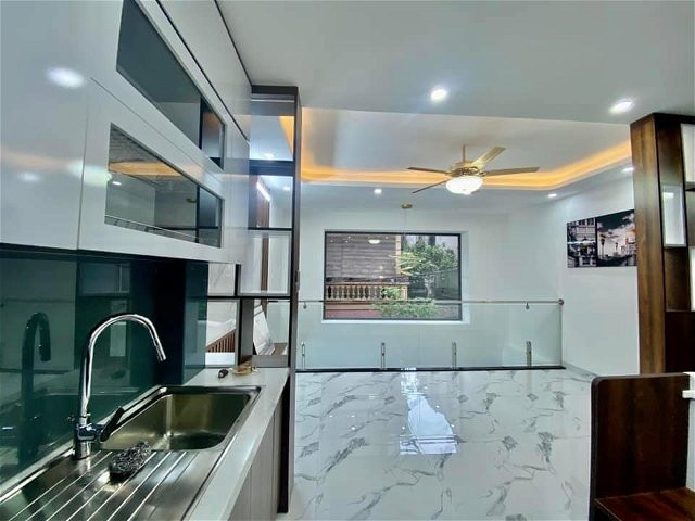 Nhà đẹp Sài Đồng, nội thất cao cấp, DT 50m x 4T, ô tô tránh, kinh doanh giá 6.8 tỷ.