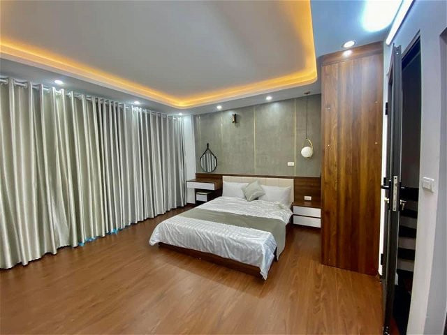 Nhà đẹp Sài Đồng, nội thất cao cấp, DT 50m x 4T, ô tô tránh, kinh doanh giá 6.8 tỷ.