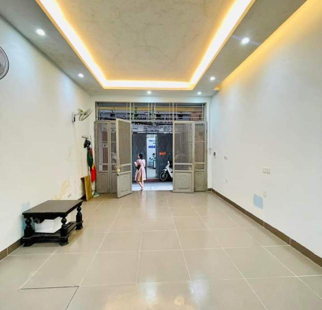 Bán nhà đep phố Nguyễn Viết Xuân, DT50m2, 4T, MT4.7m, 6tỷ9, dân trí cao. 