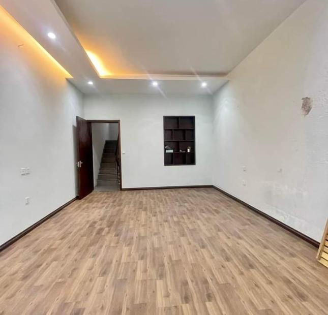Bán nhà đep phố Nguyễn Viết Xuân, DT50m2, 4T, MT4.7m, 6tỷ9, dân trí cao. 