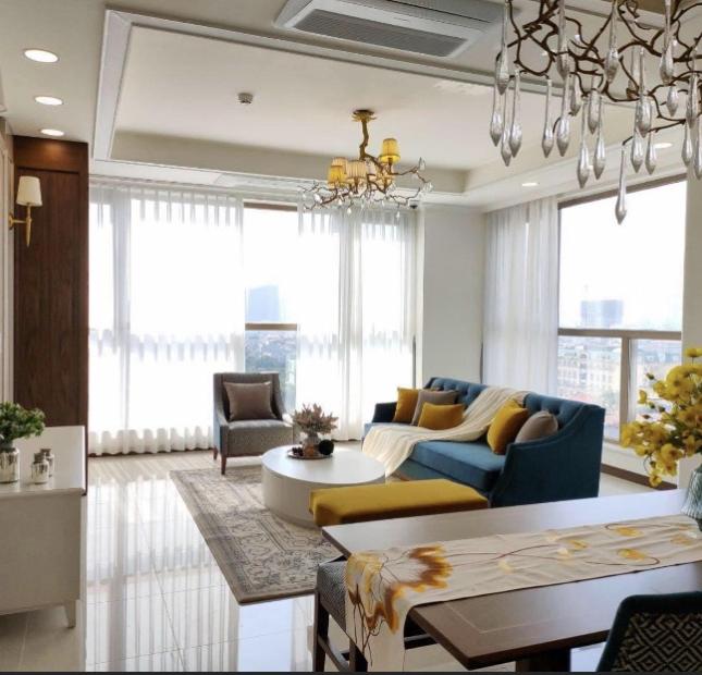 Nhà em bán lại căn hộ 158m2, giá 5,9 tỷ căn 3 ngủ view hồ Cầu Giấy tòa Star Tower Lh 0888486262