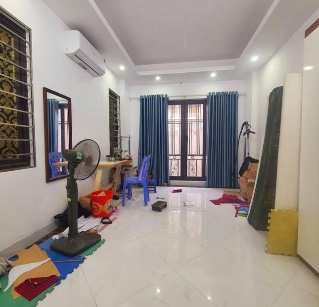 BÁN NHÀ PHỐ Kim Ngưu 35M2_7,8 tỷ KINH DOANH MỌI DỊCH VỤ