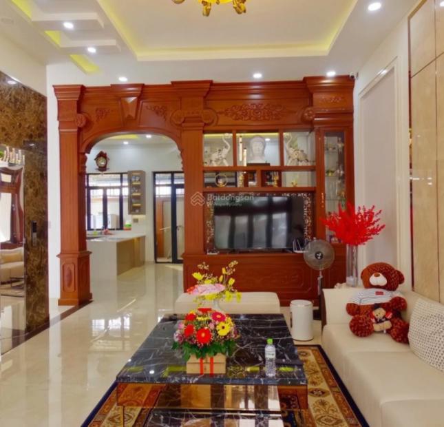 Biệt thự đẹp khu sang trọng đường Nguyễn Văn Trỗi. DT: 15x24,5m 2L giá 68tỷ
