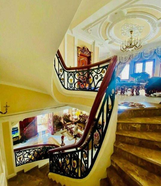 Biệt thự đẹp khu sang trọng đường Nguyễn Văn Trỗi. DT: 15x24,5m 2L giá 68tỷ