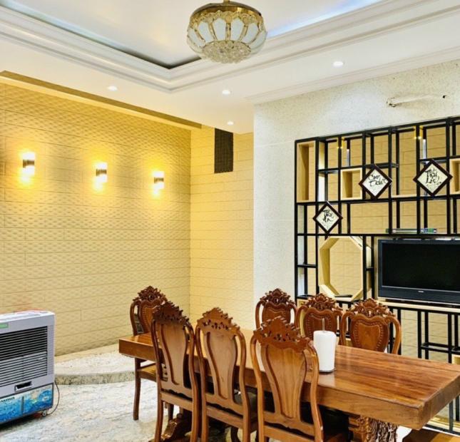 Siêu phẩm mặt tiền kinh doanh đường Cửu Long quận 10 dt 4x13m 4 tầng