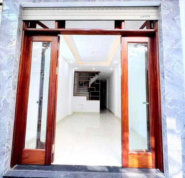 Bán Nhà Vĩnh Tuy 40m2*4 Tầng*4 P.Ngủ Nhà Mới Đầu Ngõ Thoáng 5m Ra ÔTô Tránh Giá Linh Hoạt.