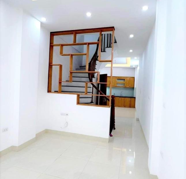 Bán Nhà Vĩnh Tuy 40m2*4 Tầng*4 P.Ngủ Nhà Mới Đầu Ngõ Thoáng 5m Ra ÔTô Tránh Giá Linh Hoạt.