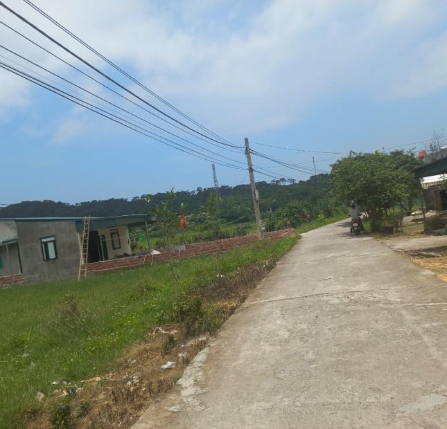 ĐẤT NỀN CÔ TÔ MẢNH ĐẤT GẦN BÃI BIỂN BẮC VÀN FULL THỔ CƯ