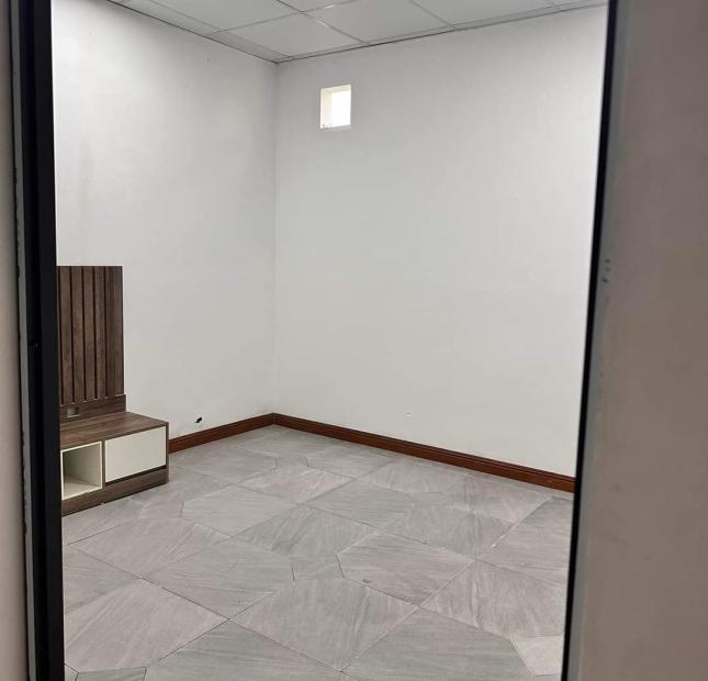 Bán nhà 2 tầng trục chính Tam Lộng, Bình Xuyên