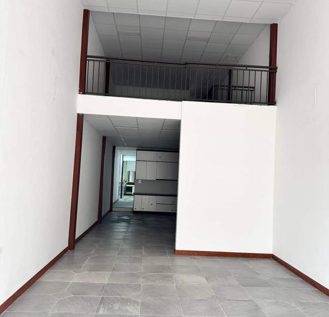Bán nhà 2 tầng trục chính Tam Lộng, Bình Xuyên