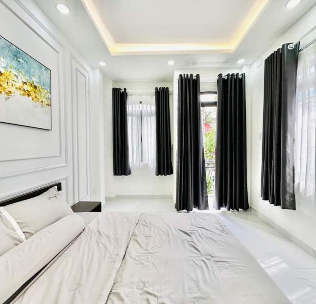 HẺM 5M! Bán Nhà Mới 4 Tầng Nguyễn Thị Minh Khai, 52m2 (3.3x15.7m), 7.5 Tỷ TL