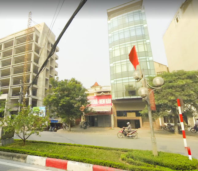 Quá rẻ, mặt phố Lạc Long Quân, DT 193m, chỉ 300tr/m2 - phù hợp xây tòa văn phòng CHDV