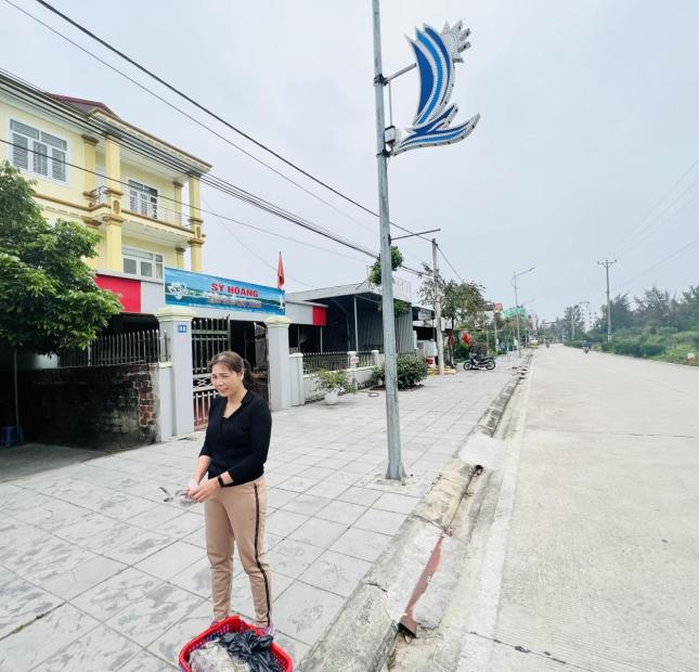 CHÍNH CHỦ CẦN BÁN GẤP ĐẤT NỀN CÔ TÔ GẦN MẶT BIỂN TÌNH YÊU