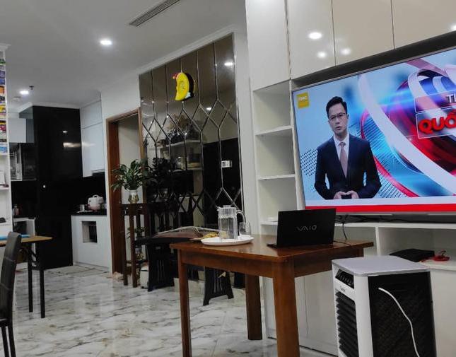 GẤP: CC cao cấp Royal City Thanh Xuân, ban công  Đông Nam, 103m2, 3 ngủ sáng, tầng cao, nhỉnh 6 tỷ